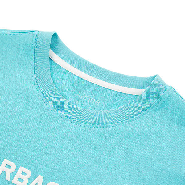 Ежедневный офисный костюм в тяжелой хлопковой мужской футболке с индивидуальным логотипом и цветом