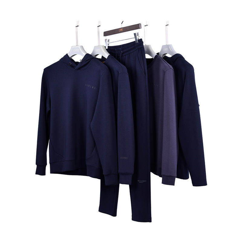 Сборник женской одежды с винтажным дизайном