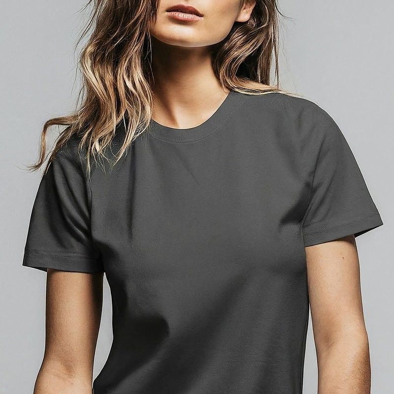 Спортивные женские футболки с вышивкой 260 ГСМ для повседневного использования